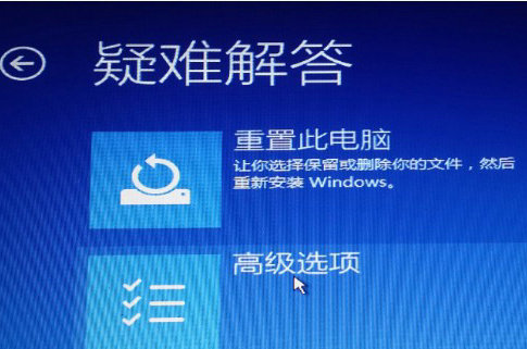 Win11卡在正在检查更新怎么办